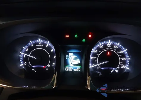 2014 Toyota Avalon Xle Touring z USA, uszkodzony, nr VIN 4T1BK1EB0EU107547